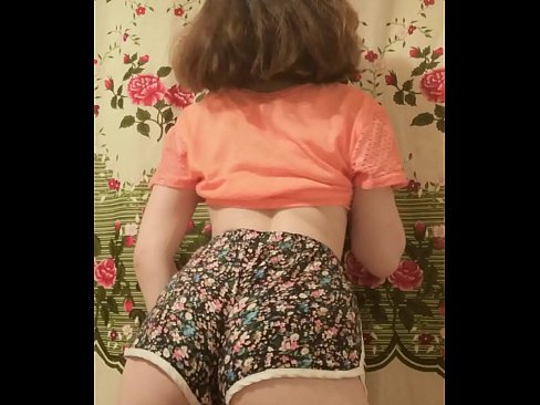 ❤️ Babe żagħżugħa sexy tqaxxir ix-xorts tagħha fuq il-kamera ☑ Porno f'mt.xxxbunker.ru ️❤