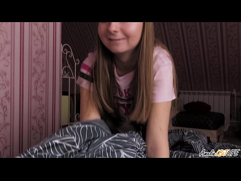 ❤️ Blondie Terda l-BFF tagħha Profondament u Gets Cum F'Ħalqha ☑ Porno f'mt.xxxbunker.ru ️❤
